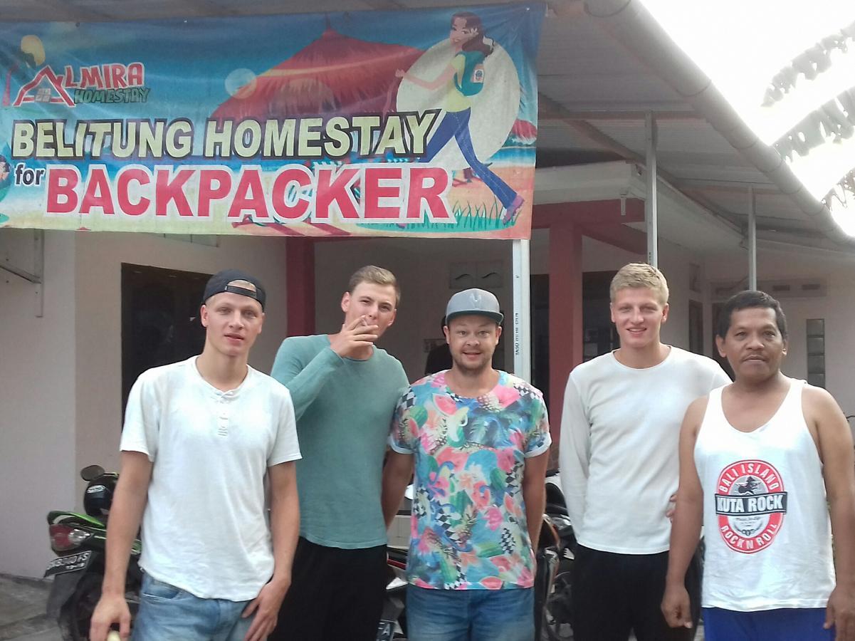 Апартаменты Belitung Backpacker Танджунгпандан Экстерьер фото